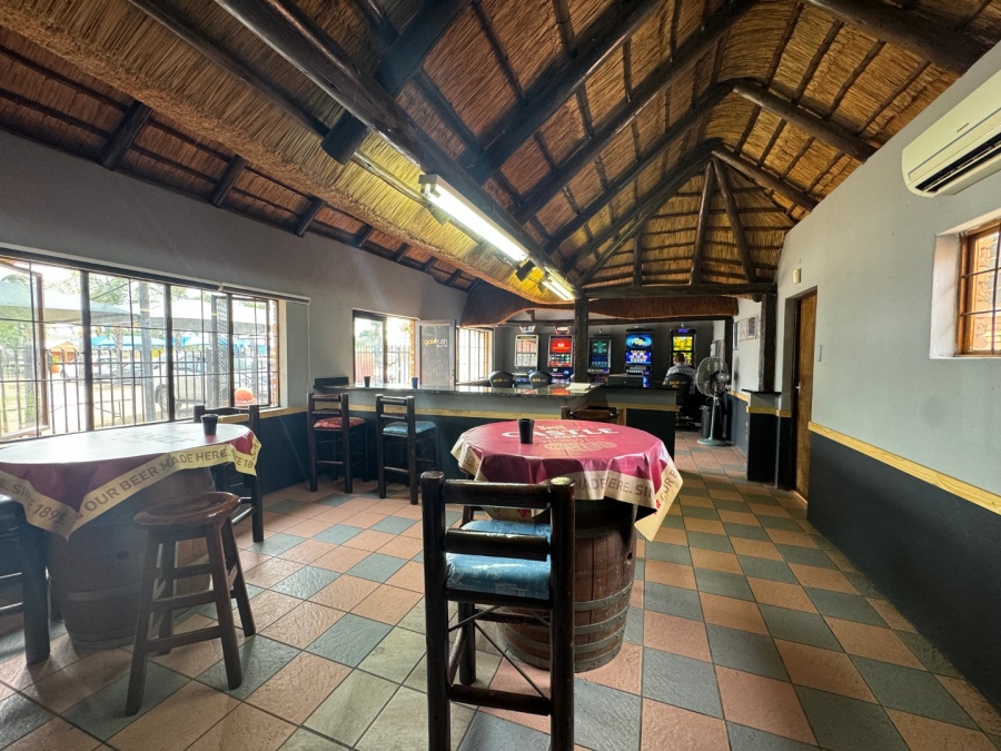 Commercial Property for Sale in Hartbeespoort Rural North West